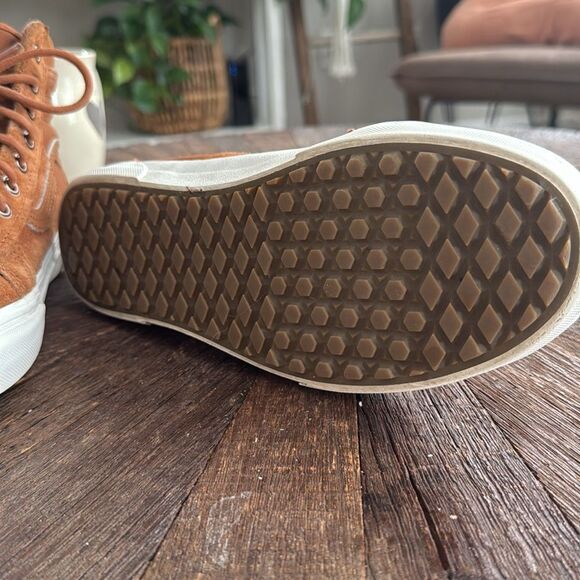 Vans Suede SK8 Hi MTE DX Brown Sneaker - Picture 6 of 9